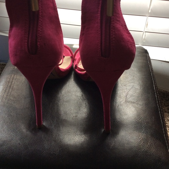 Fuchsia Pink Sandals Heels womens  size 9 - Picture 4 of 8